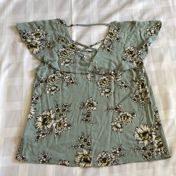 Maurice’s Light Teal Floral Shirt - Picture 3 of 7